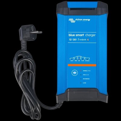 Victron Energy Blue Smart IP22 Charger 12/30(3) Зарядна станція 99-00013372 фото